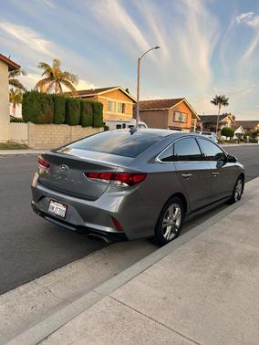 Gray 2019 Hyundai SONATA Limited
