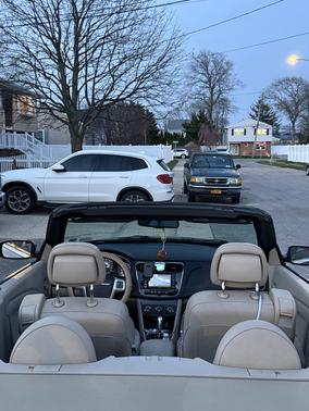 2012 Chrysler 200 Limited