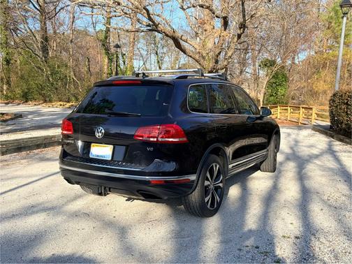 2017 Volkswagen Touareg V6 Wolfsburg Edition