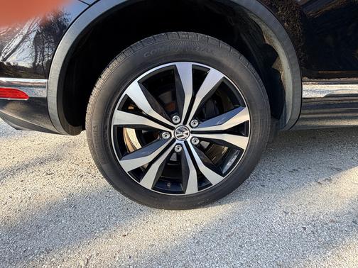 2017 Volkswagen Touareg V6 Wolfsburg Edition