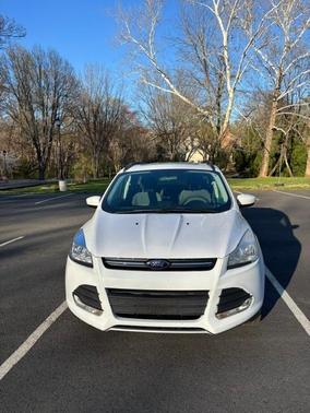 White 2014 Ford Escape SE
