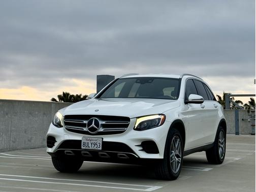 2017 Mercedes-Benz GLC 300 Base