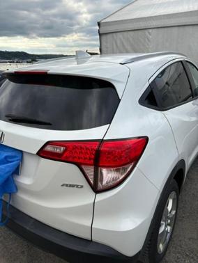 White 2016 Honda HR-V EX-L w/Navigation