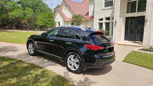 Black 2015 INFINITI QX70 Base