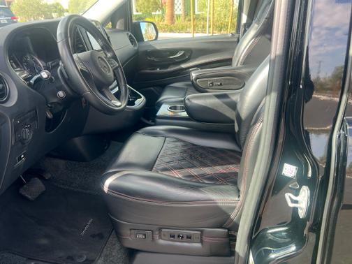 2020 Mercedes-Benz Metris Base