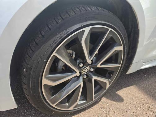 White 2019 Toyota Corolla Hatchback XSE