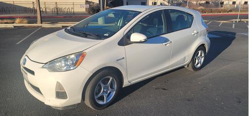 2014 Toyota Prius c Two
