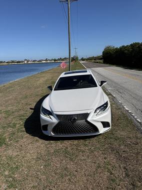 White 2019 Lexus LS 500 Base