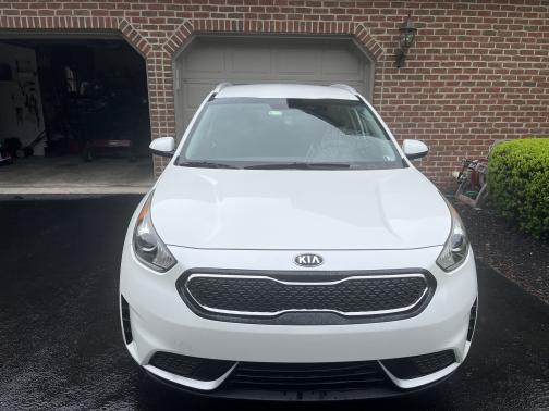 2017 Kia Niro LX