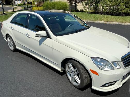 White 2011 Mercedes-Benz E-Class E 550 4MATIC