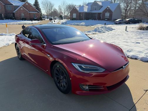 2018 Tesla Model S 75D