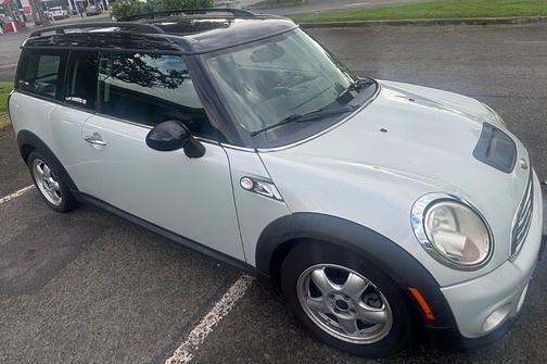2011 MINI Cooper Clubman Base
