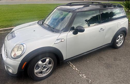 2011 MINI Cooper Clubman Base
