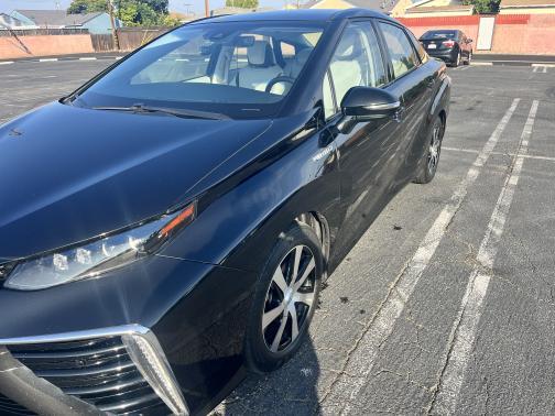 2019 Toyota Mirai Base