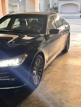 Black 2018 BMW 740 i xDrive