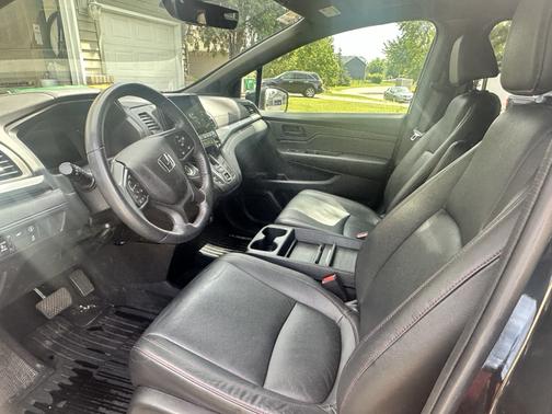Black 2023 Honda Odyssey Sport