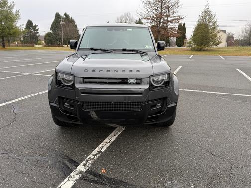 2024 Land Rover Defender 110 P525 V8