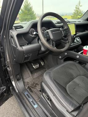 2024 Land Rover Defender 110 P525 V8