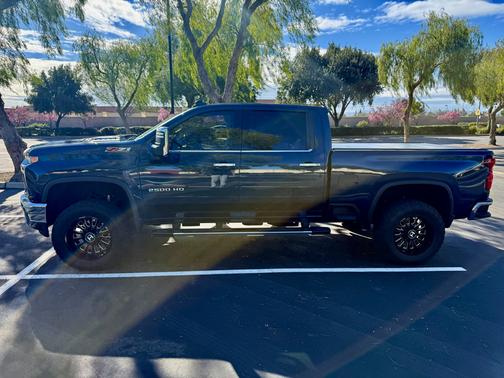 2022 Chevrolet Silverado 2500 LTZ