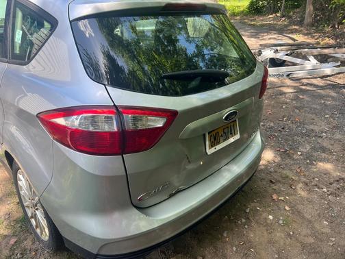 Silver 2013 Ford C-Max Hybrid SE