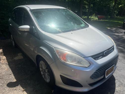 Silver 2013 Ford C-Max Hybrid SE