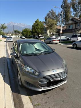 Gray 2014 Ford Fiesta SE
