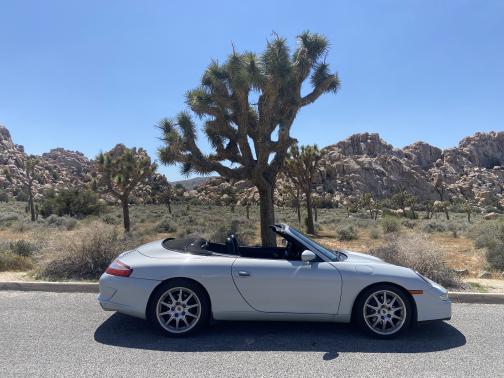 2000 Porsche 911 Carrera Cabriolet