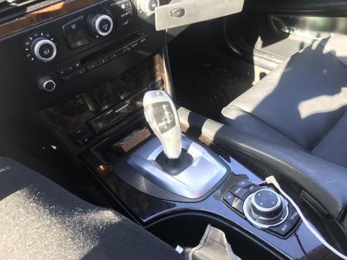 2010 BMW 528 i xDrive