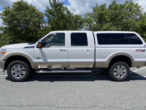 Photo 2 of 18 of 2014 Ford F-250 King Ranch