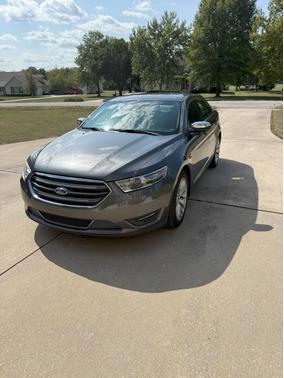 2017 Ford Taurus Limited