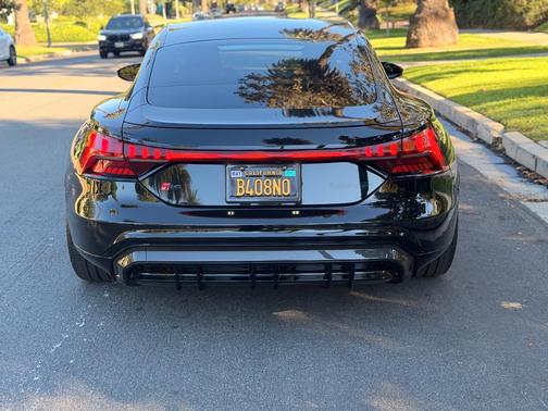 Black 2022 Audi RS e-tron GT Base