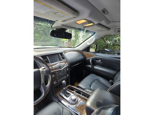 2017 INFINITI QX80 Base