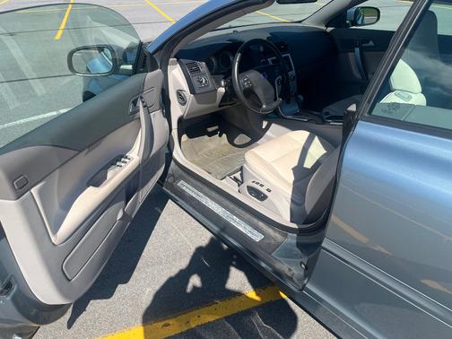 Blue 2013 Volvo C70 T5