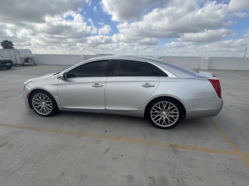 Silver 2017 Cadillac XTS Luxury