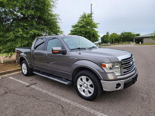 Gray 2013 Ford F-150 Lariat