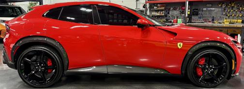 2025 Ferrari Purosangue AWD