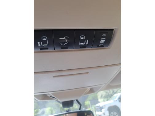 2012 Chrysler Town & Country Touring