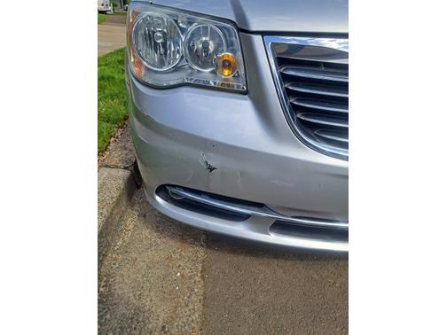 2012 Chrysler Town & Country Touring