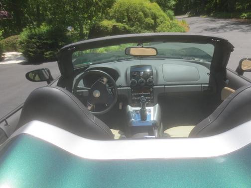 Green 2007 Saturn Sky Base