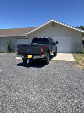 Photo 4 of 7 of 2019 Ford F-250 Lariat