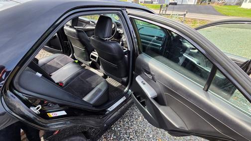 Black 2014 Toyota Camry SE