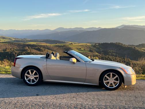 2006 Cadillac XLR Base