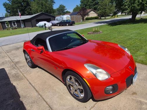 Orange 2008 Pontiac Solstice GXP