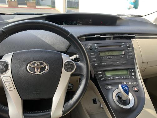 2011 Toyota Prius III