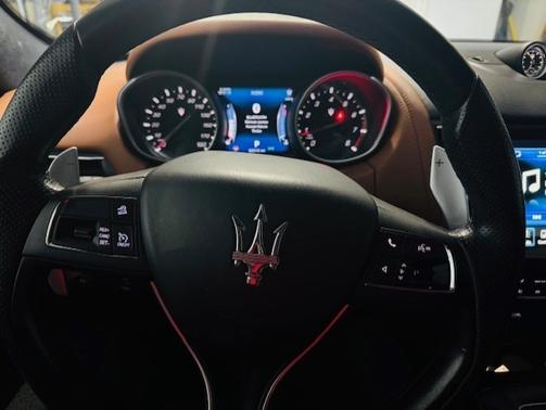 2017 Maserati Levante Base