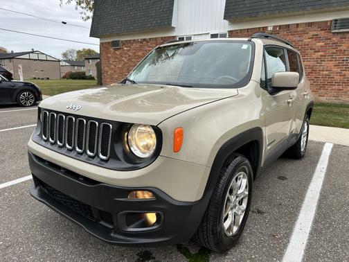 Beige 2015 Jeep Renegade Latitude