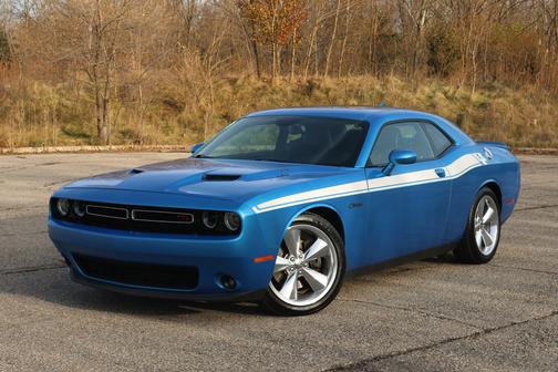 2016 Dodge Challenger R/T Plus