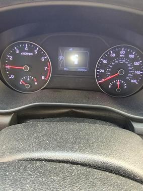 White 2018 Kia Sportage LX