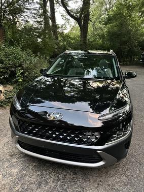 Black 2023 Hyundai KONA Limited