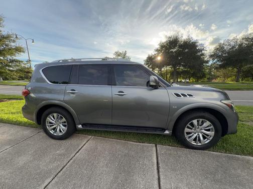 Gray 2017 INFINITI QX80 Base